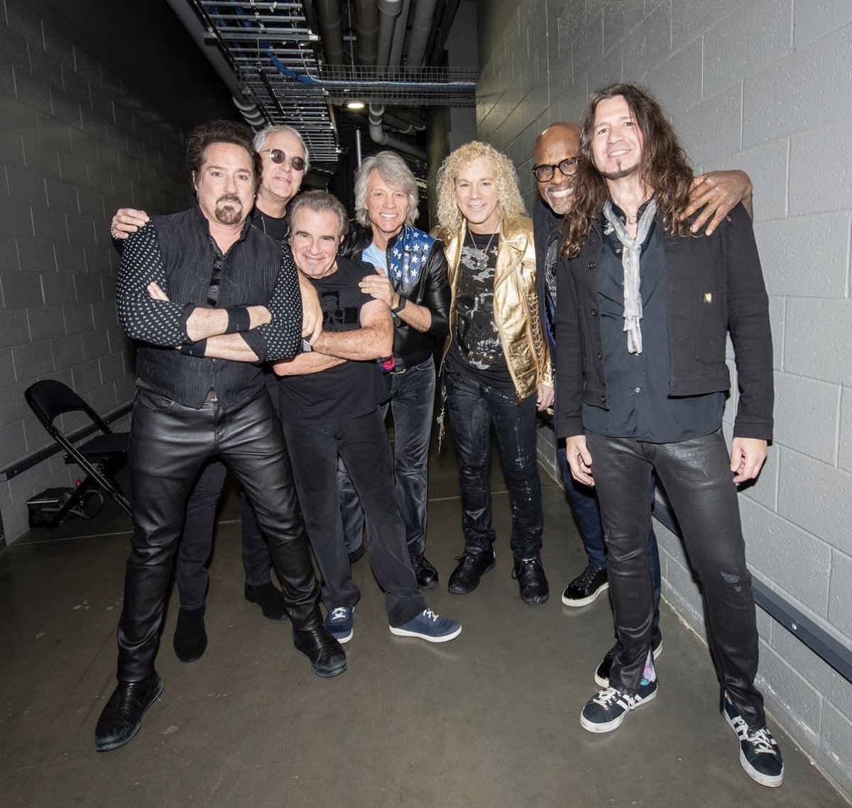 Petition for Bon Jovi to play the Super Bowl in 2026

@bonjovi #BonJovi