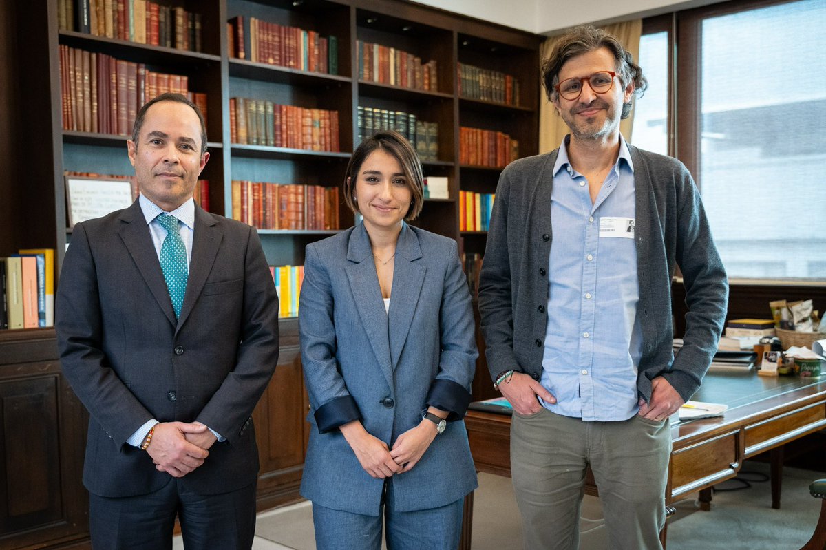 Laura Sarabia tweet media