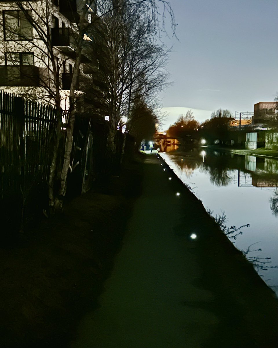 Nice addition to the pathways <a href="/CRTWestMidlands/">Canal & River Trust West Midlands</a> 👏🤩🙌