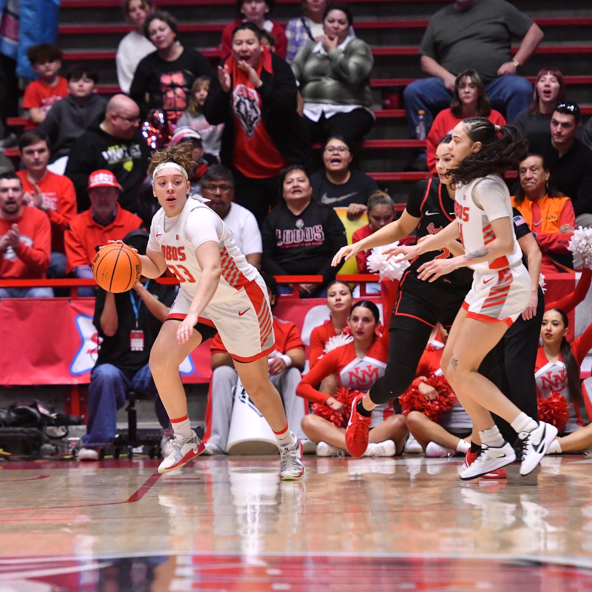 Late night Lobos face the Rams tomorrow night on national TV.

PREVIEW: tinyurl.com/44e3cnaj
#GoLobos