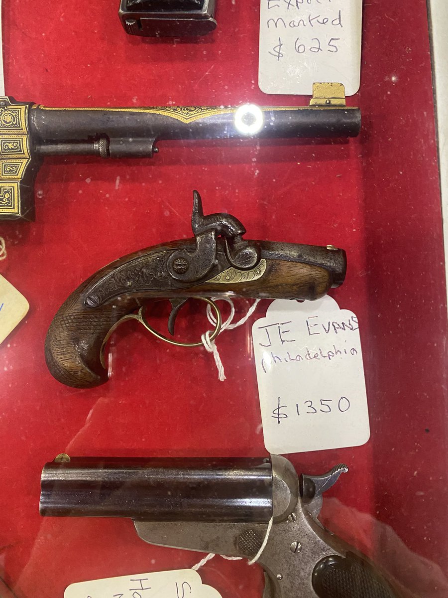 yougotchuck's tweet photo. Great Civil War show this weekend. Really tempted to buy one of these old Deringer’s. https://t.co/6TJAjpYjYW