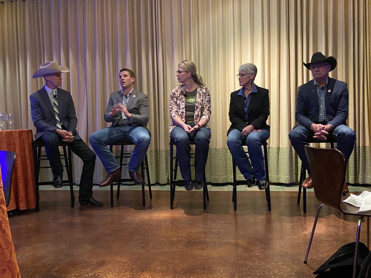NoDakSarah's tweet photo. Kicking off CattleCon in San Antonio with @JohnDeere @CortevaUS Zinpro and @Zoetis discussing all things grazing management 🌾 https://t.co/9t7MvZ9THa