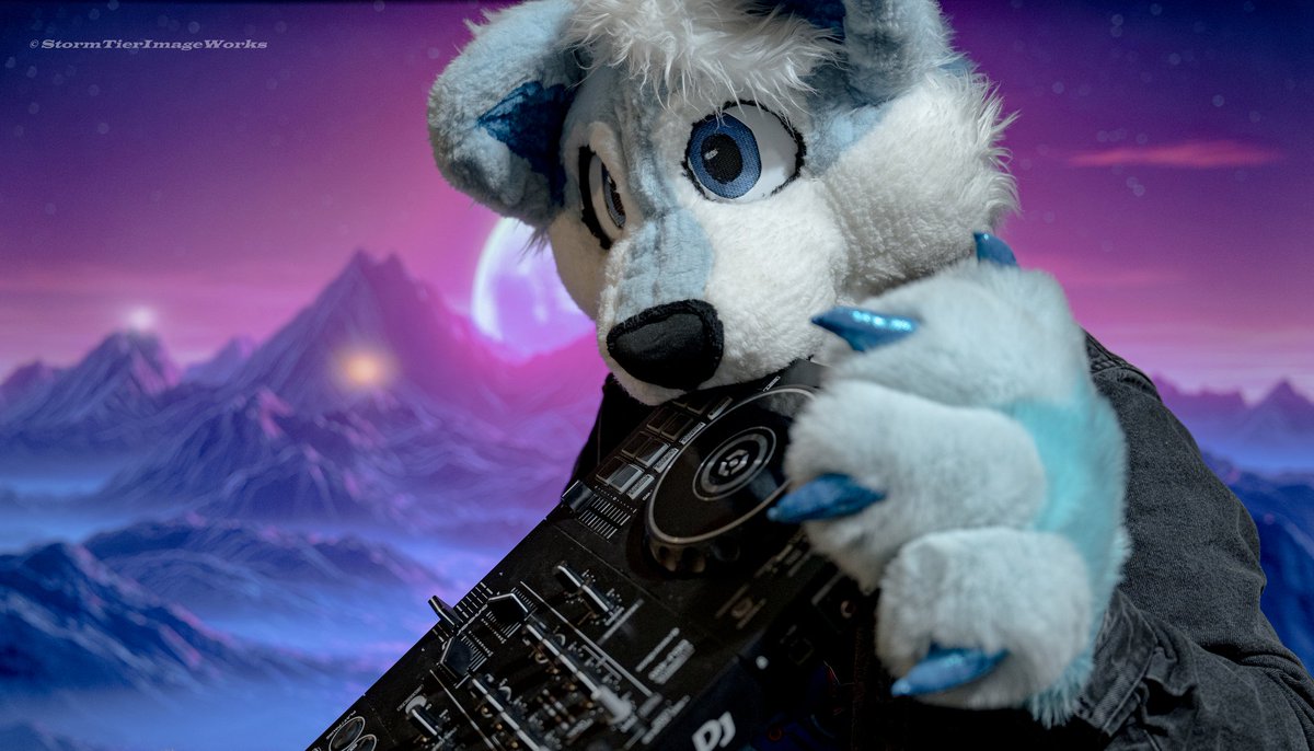 Had some fun with my friend <a href="/BlazinFloof/">BlazinFloof</a> during our quick photo shoot today! New studio space up and running at full speed! 

Please reach out here, or StormTierPhotos@gmail.com for pricing &amp; availability! 💜
#photooftheday #fursuit #furryfandom #photograghy #Smile