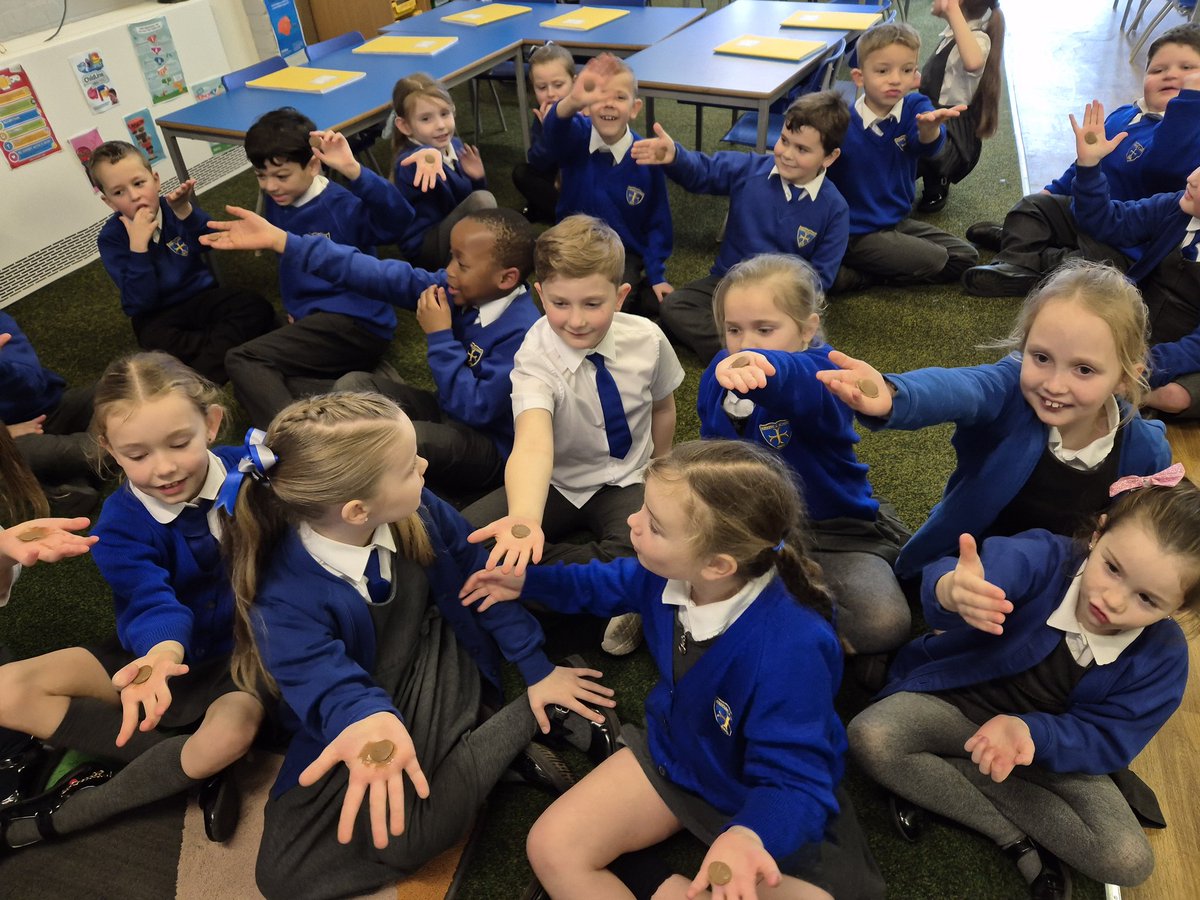 KCEclasses456's tweet photo. Oak Class have been learning all about changing states in Science. We know all about melting, freezing, condensing and evaporating.
What is happening to these chocolate buttons? Why is this happening? What would happen if your chair was made out of chocolate?
#KCEScience https://t.co/IDdwTbWMid