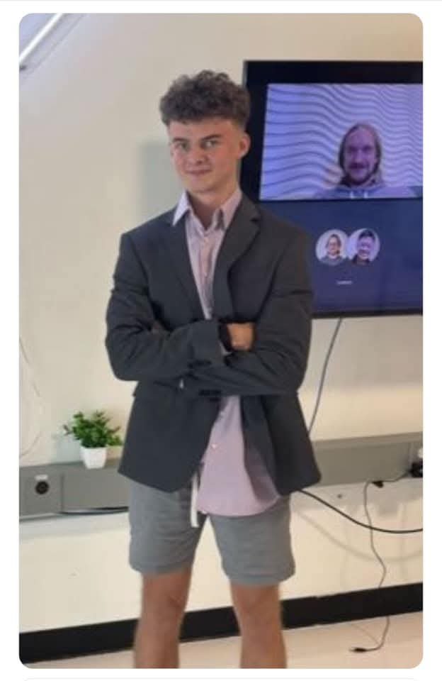 whstancil's tweet image. Elon Musk just illegally gave this 19-year-old college freshman total access to all private data and systems at the Small Business Administration, for reasons that nobody knows