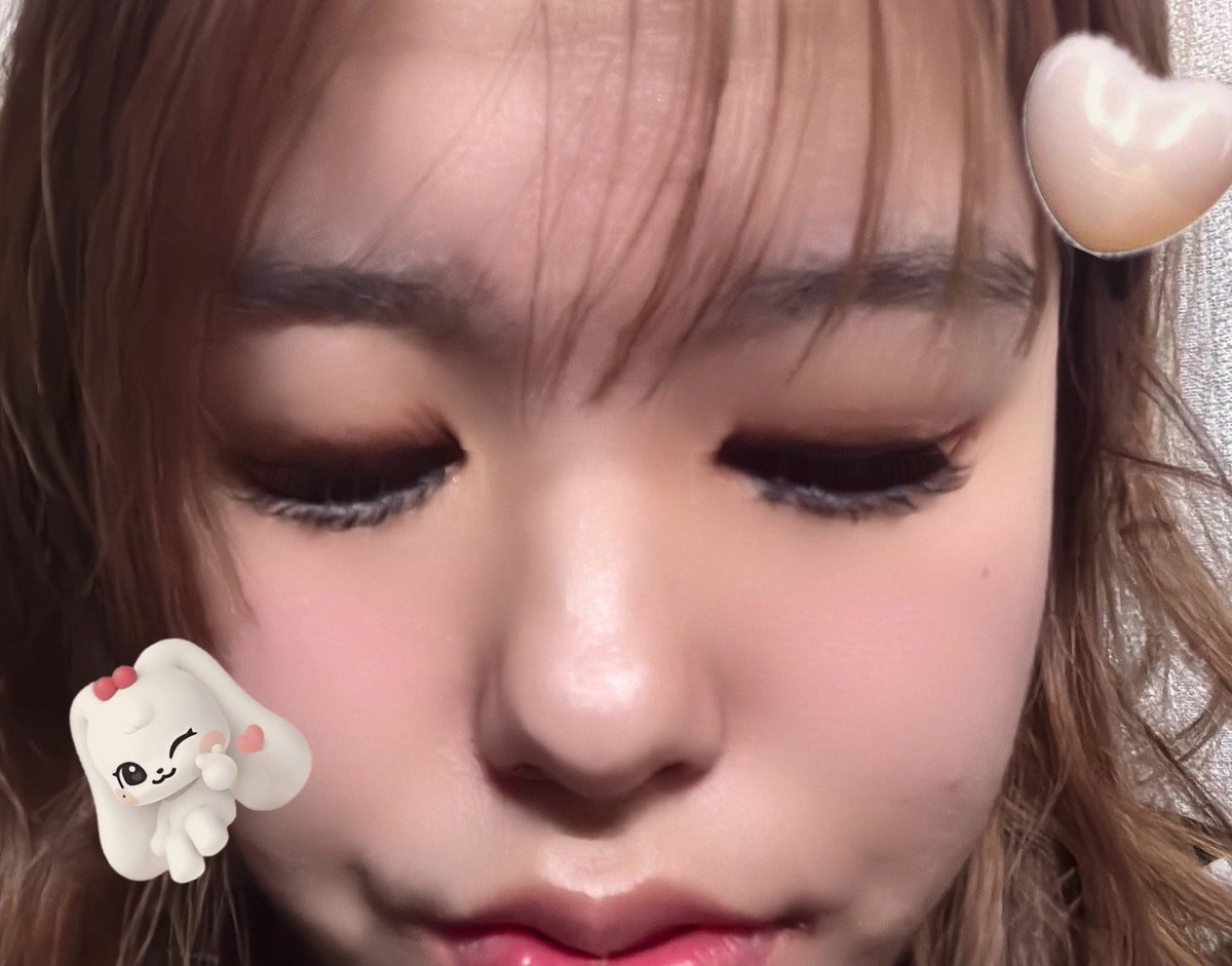 ccc98424's tweet photo. 昨夜マツエクしてきたあ👁️ིྀ
ふさふさ可愛いぃぃ https://t.co/x2AhvAlyw0