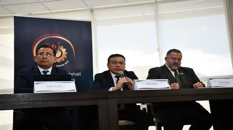 rtp_bolivia's tweet photo. #RTPInforma
💰📊#CNI y #Caneb presentan proyecto de ley para derogar disposición sobre decomisos en el Presupuesto General del Estado
👉Lee la nota en el enlace:
https://t.co/qibK0hus9L https://t.co/GT4qNc9f7Y