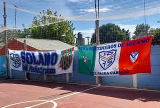 PFdeSolano's tweet photo. FESTEJO POR EL 8VO ANIVERSARIO DE NUESTRA PEÑA 🇮🇹💙🇮🇹
Con nuestro padrino presente, Raul "pacha " Cardozo.
Vivimos una jornada inolvidable 💙
SIEMPRE TODO POR Y PARA VELEZ 💙
Gracias a todos los que vinieron!
Por muchos años más y a seguir laburando. https://t.co/bQWCNwFg1z