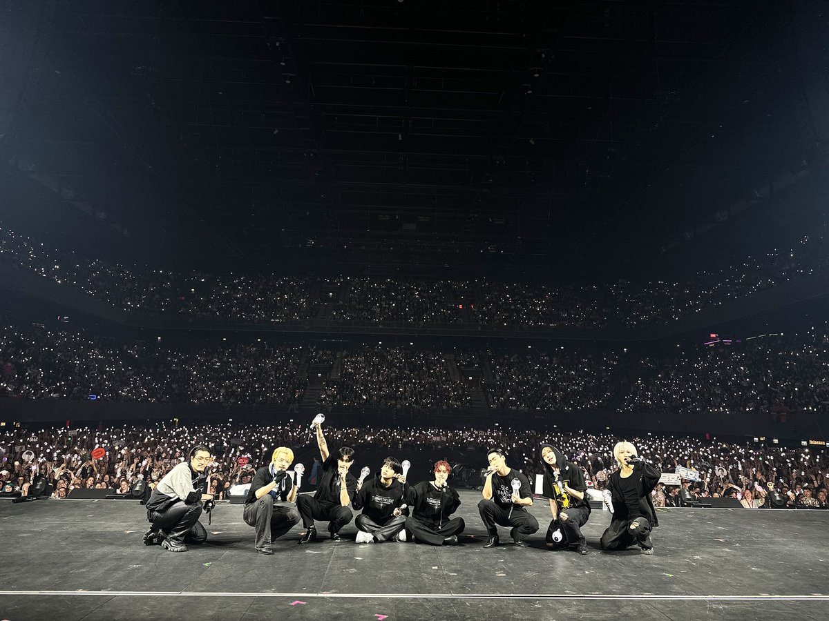 ATEEZofficial's tweet photo. [📷] TODAY ATEEZ

ATEEZ 2025 WORLD TOUR [TOWARDS THE LIGHT : WILL TO POWER] IN AMSTERDAM

무수히 많은 별들 아래 우리가 함께한 환상적인 밤🌠
ATINY가 있기에 오늘도 무대 위에서
더욱 빛날 수 있었던 ATEEZ😚✨

#TowardsTheLight #Will_To_Power
#TODAY_ATEEZ #ATEEZ #에이티즈 https://t.co/RxFoAlqULh