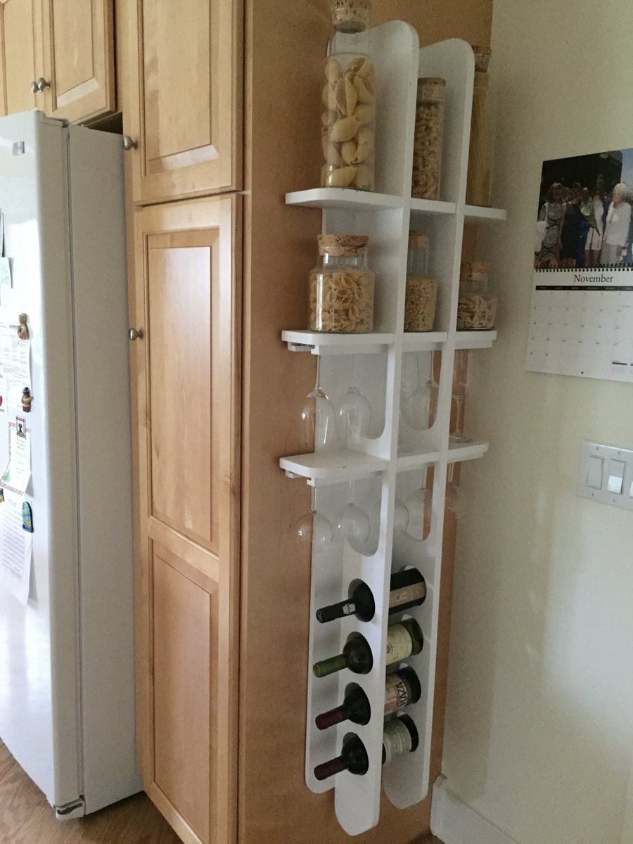 TheSeanaMethod's tweet image. Cute idea for adding storage to the end of a kitchen cabinet.

#storage #kitchens #kitchenorganizing #kitchenstorageideas