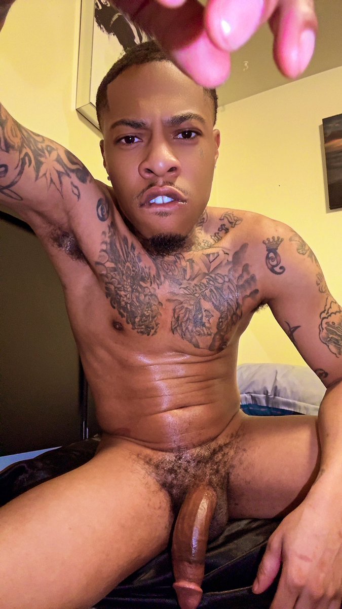 Put it in your mouth &amp;&amp; Watch It Grow😈 
onlyfans.com/yungcarlito
👻: ptsoking
