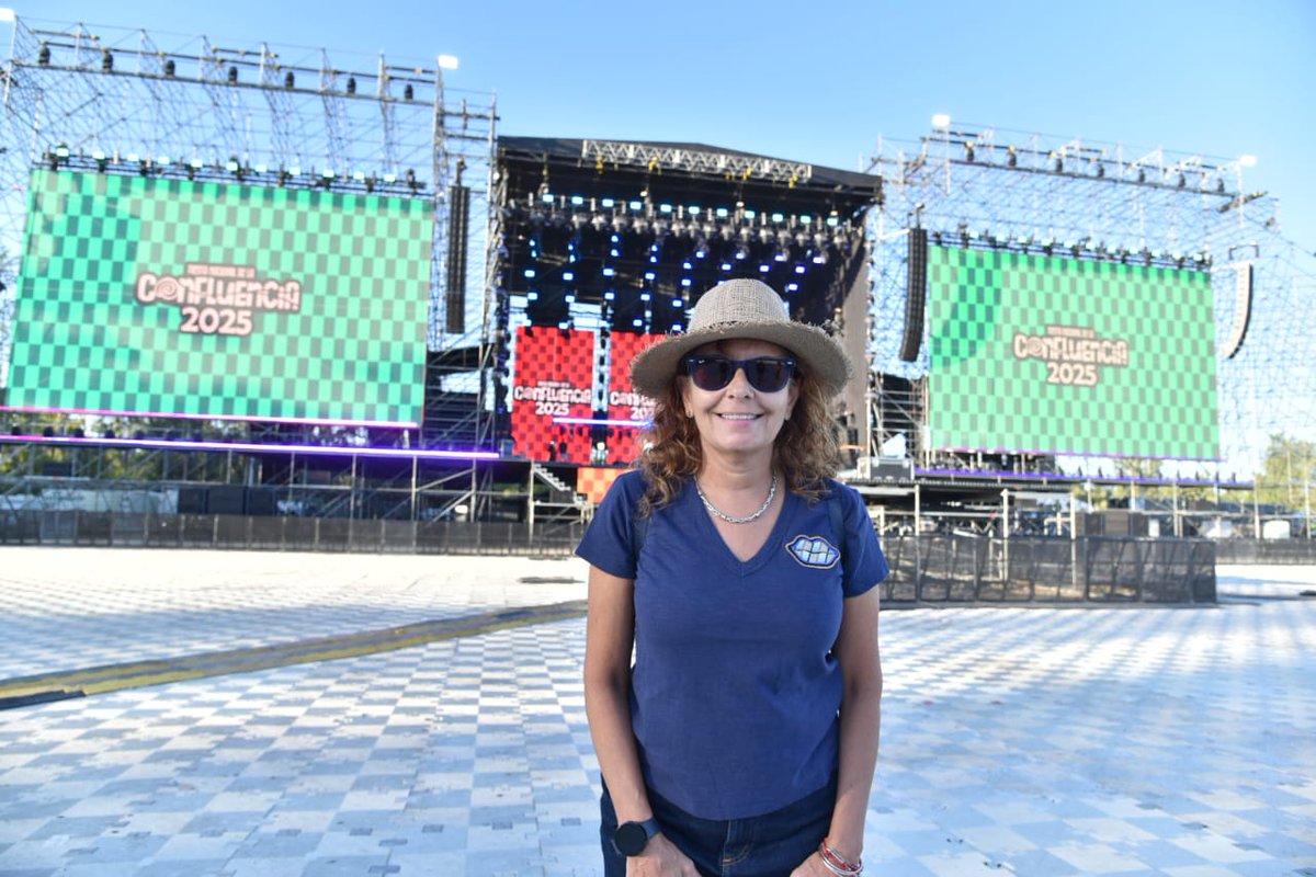 tanapasqualini's tweet photo. 👉🏼Falta cada vez menos para vivir esta fiesta de la confluencia!
#Ahora en el predio haciendo prueba de 🔊sonido e iluminación 💡
Y vos ¿dónde vas a estar del 6 al 9?
#FNDLC #FiestaDeLaConfluencia #EscenarioConfluencia https://t.co/71gWE5ecn5