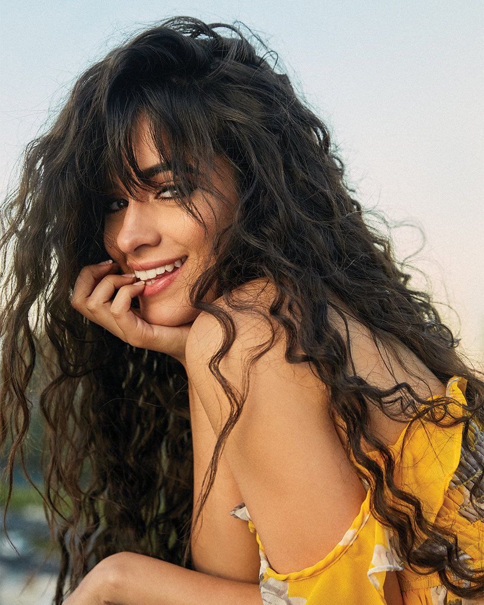 choquei's tweet photo. 🚨FAMOSOS: Camila Cabello se apresenta no Brasil entre setembro e outubro, de acordo com o jornalista José Flesch. https://t.co/Ek2KX3awRC