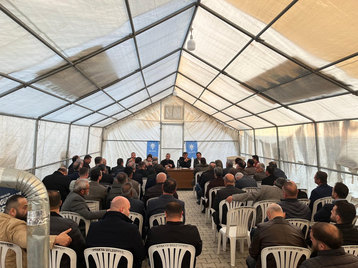 AK Parti Hatay İl Başkanlığımız tarafından, Milletvekilimiz Av. Adem Yeşildal, İl Başkanımız Dr. Mustafa Erdoğan ve İlçe Başkanlarımızın katılımıyla İl Yönetim Kurulu Üyeleri İstişare ve Değerlendirme Toplantısı gerçekleştirildi.