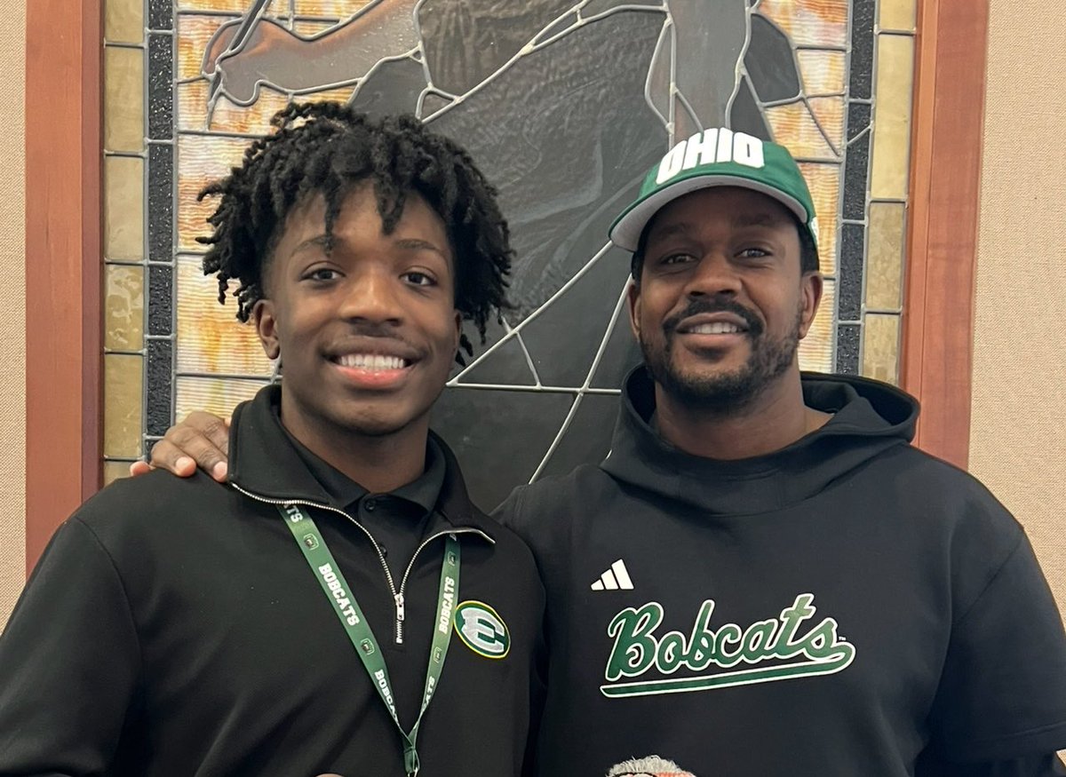 brodon_moore (@moorebrodon) on Twitter photo Had a great visit attending Ohio University’s Junior day! <a href="/DLO614/">De'Angelo Smith</a> <a href="/LoganM_CFB/">Logan Meyer</a> <a href="/CoachJohnHauser/">Coach John Hauser</a> <a href="/PhelpsDLCoach/">Jeffrey Phelps</a> <a href="/CoachSmithRP/">Coach Smith</a> <a href="/CoachWeeber/">Coach Weeber</a> <a href="/BDPRecruiting/">Bryan Payton</a> Had a great visit attending Ohio University’s Junior day! <a href="/DLO614/">De'Angelo Smith</a> <a href="/LoganM_CFB/">Logan Meyer</a> <a href="/CoachJohnHauser/">Coach John Hauser</a> <a href="/PhelpsDLCoach/">Jeffrey Phelps</a> <a href="/CoachSmithRP/">Coach Smith</a> <a href="/CoachWeeber/">Coach Weeber</a> <a href="/BDPRecruiting/">Bryan Payton</a>
