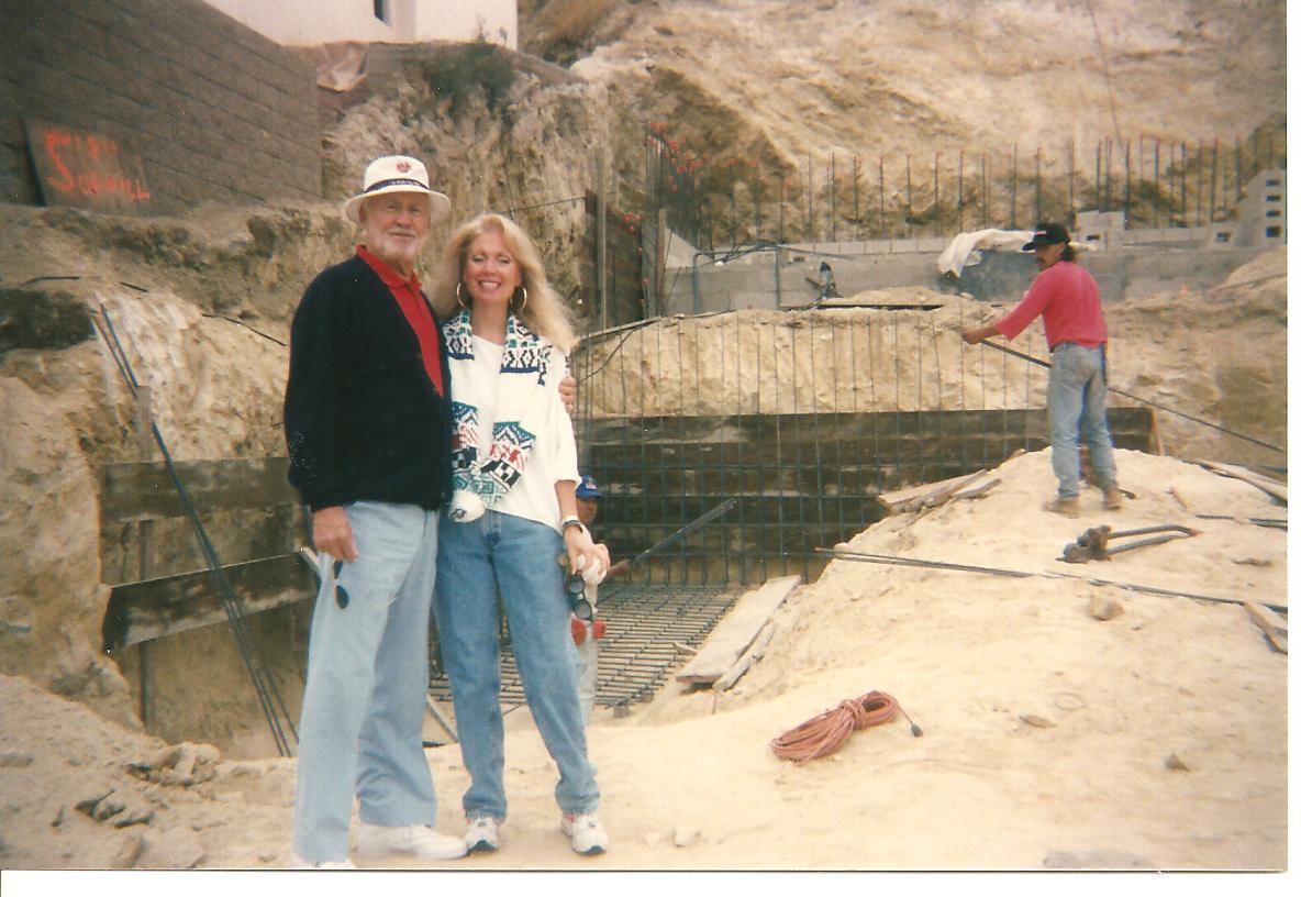 SWMaybelline's tweet image. maybellinebook.com
A year and a half after the fire my lot was cleared and prepared for the building process to begin. It would take another year until we were finally back home.
#Firestorm #Lagunabeachcalif #rebuildingprocess #HOMESWEETHOME #home