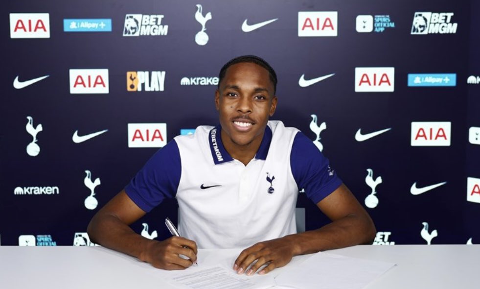 spursangela1's tweet image. Super glad his hands are on show or else I could not be certain this was not some kind of hostage situation!😬😂Welcome #MathysTel…you’re just on loan but you’ll want to stay with us for a lifetime!🥹@SpursOfficial🤍#COYS🫶🏻#TTID