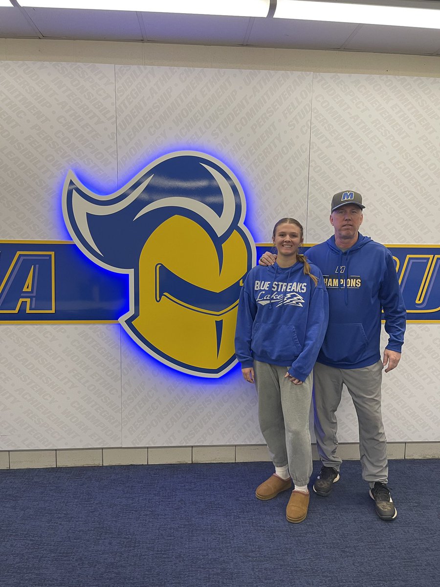 Huge thank you to <a href="/MUCrusadersSB/">Madonna Softball</a> and <a href="/pezzplayers/">ron pezzoni</a> for a great visit today! Learned lots about a championship program and what it takes to win!! Super fun time with the team and getting to see campus! Hope to be back soon! <a href="/CoachJeffHill/">OHIO OUTLAWS PREMIER- HILL</a> <a href="/sheetman01/">Terry Sheets</a>