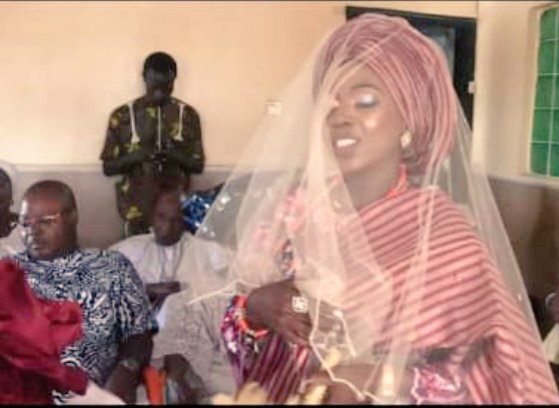 You’re the sunshine on a cloudy day. Thank you for always showering me with your love! Happy birthday.