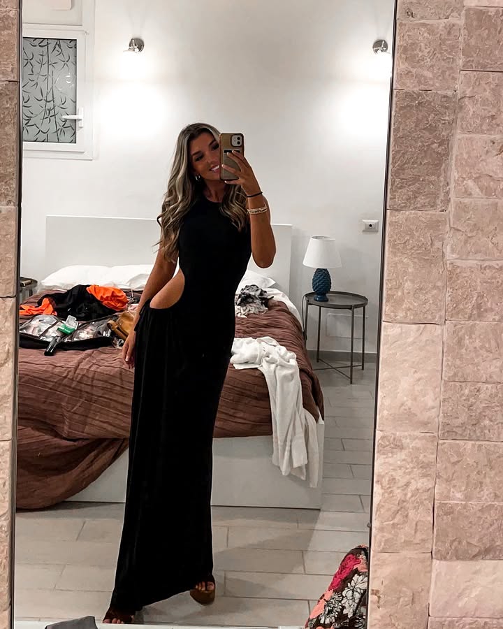 Feels perilous to love myself, like a dust storm swallowing up the sky or a comet skimming the stratosphere.