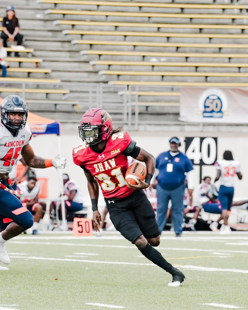 WGRanchFootball's tweet photo. Former Bull Corneil McCrary at Shaw University!

#WiregrassFootball #GoBulls #RanchLife #HornsUP https://t.co/ABCcHituFx