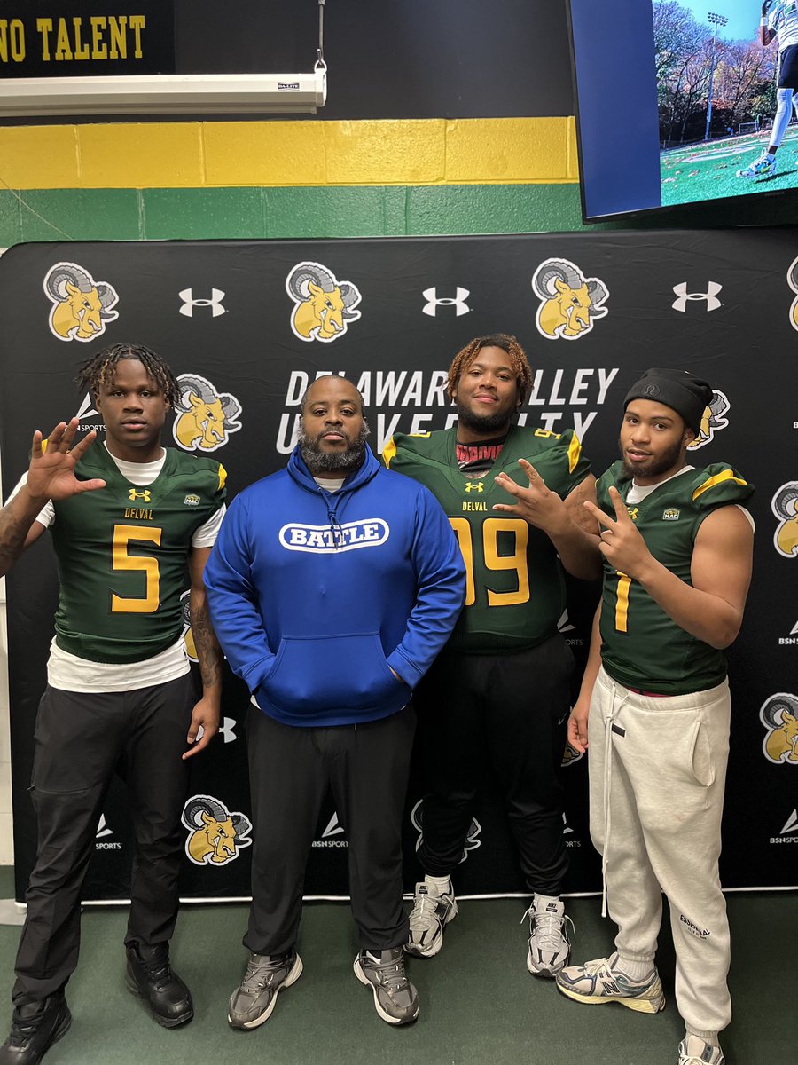 ZahfirC's tweet photo. Thank you for the visit Delaware valley @CoachFontana @koachbubb https://t.co/TB2TzTbDTR