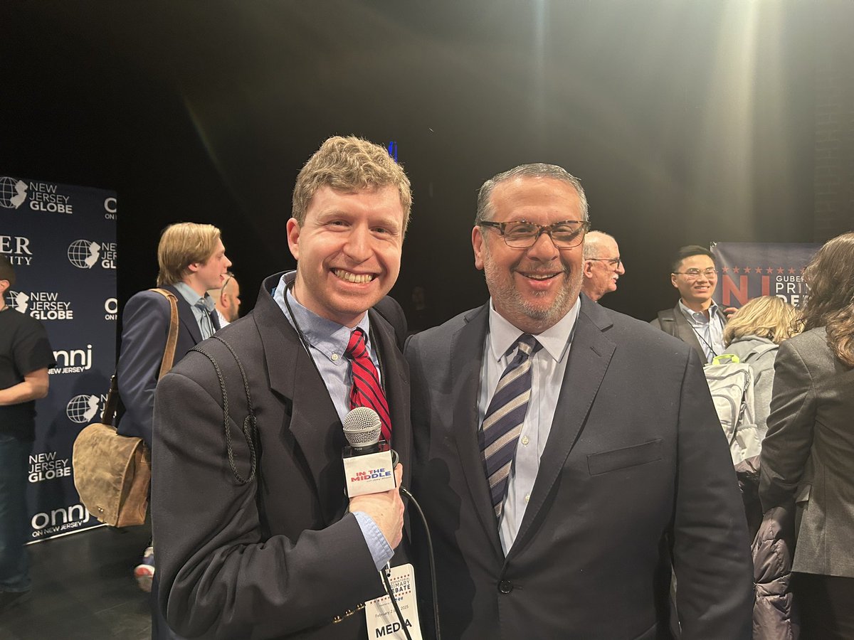 bloch_joey's tweet photo. Attended NJ Dem Gov debate @ @RiderUniversity last night. Great seeing #realtalkwithfernandouribe Host @theamazinguribe & @NB_Today Editor @Charlie4Change! Special thanks to @NJGlobe Editor @wildstein for the invite! Shoutout to @annpryorbloch for the photos! GOP Debate tomorrow! https://t.co/rX7dS8R3yS