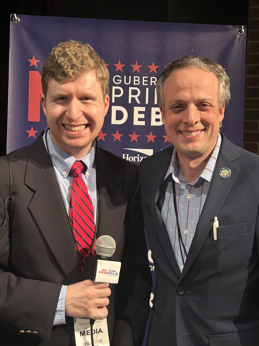 bloch_joey's tweet photo. Attended NJ Dem Gov debate @ @RiderUniversity last night. Great seeing #realtalkwithfernandouribe Host @theamazinguribe & @NB_Today Editor @Charlie4Change! Special thanks to @NJGlobe Editor @wildstein for the invite! Shoutout to @annpryorbloch for the photos! GOP Debate tomorrow! https://t.co/rX7dS8R3yS