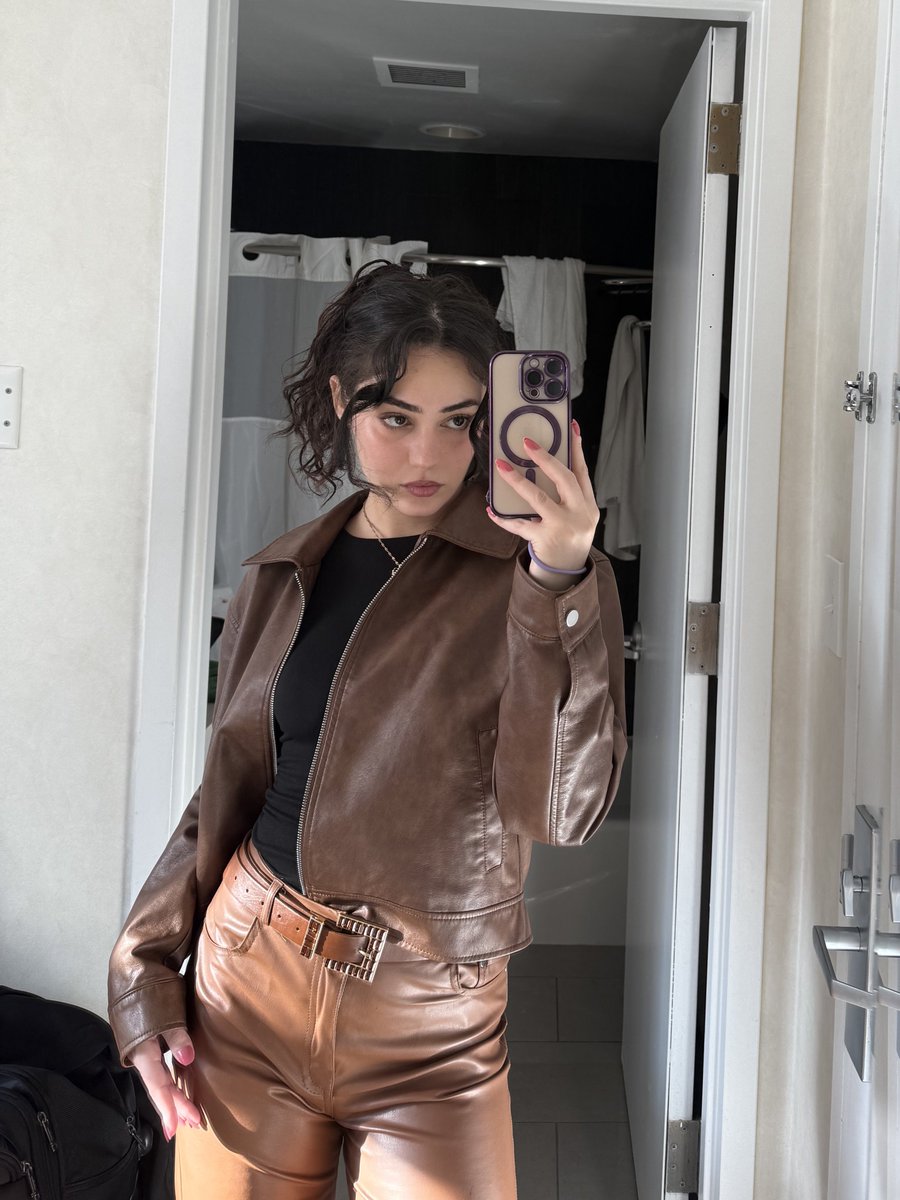 twinsmoon tweet media