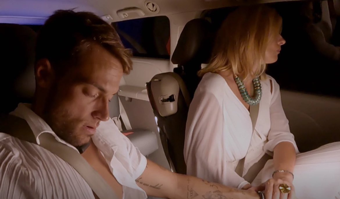 #LaIslaDeLasTentaciones6

*Hoguera final*

“Montoya como quieres abandonar la isla de las tentaciones?”

“Contigo Sandra”