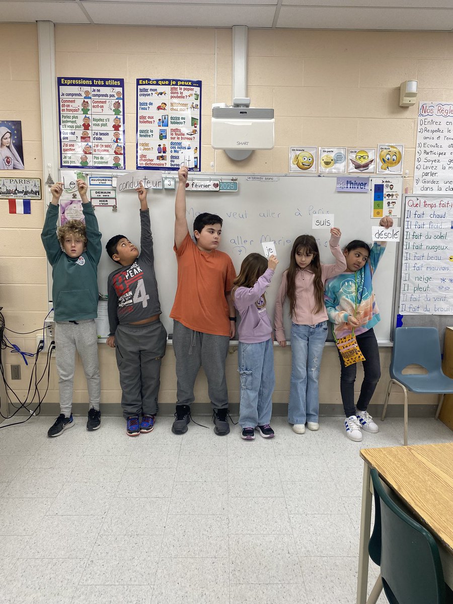 Grade 4/5s are learning to reorder words in French to form a sentence. <a href="/PVanier_DPCDSB/">Pauline Vanier Catholic ✝️ Elementary School</a>