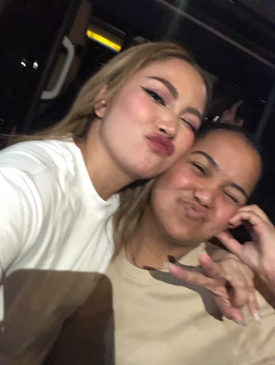 bibyeng14's tweet photo. Thank you sa time mo ate @YengPLUGGEDin kagabi💜 
Love you!!!! https://t.co/HIou6pEErH