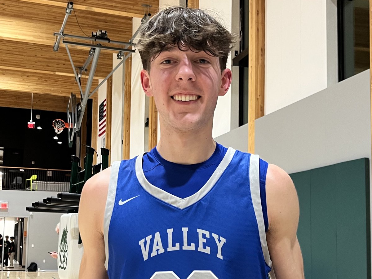 Prep Hoops Oregon (@prephoopsor) on Twitter photo Tough post play tonight from <a href="/jarussi_luke/">Luke Jarussi</a>. The Valley Catholic senior set up strong in the paint, getting some tough buckets around the hoop. He also grabbed some key rebounds later in the game that helped the Valiants secure the victory. 9 points and 7 rebounds. Tough post play tonight from <a href="/jarussi_luke/">Luke Jarussi</a>. The Valley Catholic senior set up strong in the paint, getting some tough buckets around the hoop. He also grabbed some key rebounds later in the game that helped the Valiants secure the victory. 9 points and 7 rebounds.