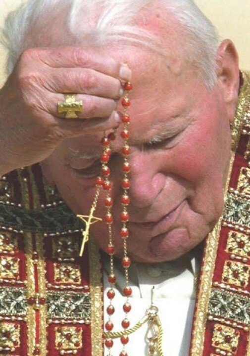 Pray The Rosary Everyday 🌹