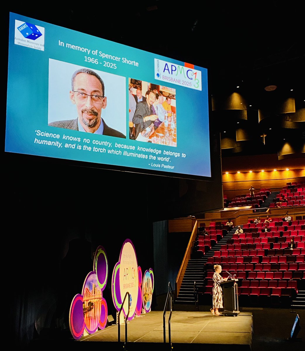 ColeLouiseUTS's tweet photo. @KRogers1001 delivers a wonderful tribute to @ShorteSls at #APMC13 #ACMM28. Spencer Shorte was a huge advocate for core imaging facilities &amp; has contributed enormously to the microscopy community around the world. He was known &amp; well-respected by many @AustralianMMS members also. https://t.co/qgjqqwQ9t7