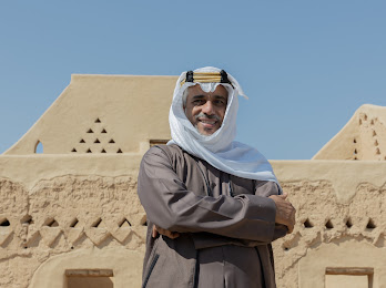 rawafeed_group's tweet photo. تش��ف الاعلامي والحكوات الدكتور احمد الصياد بالمشاركه ط من هيئه مهرجان الدرعيه للروايه وقد كان حفل الافتتاح لهذا المهرجان بشرف حضور الاعلامي والحكواتي احمد الصياد والذي حكى  عن تاريخ وقصص الدرعيه 
#أرض_ترويك #موسم_الدرعية  #مهرجان_الدرعية_للرواية  #الراوي #الحكواتي  #نحيي_الرواية https://t.co/kC3x8Qpoqk