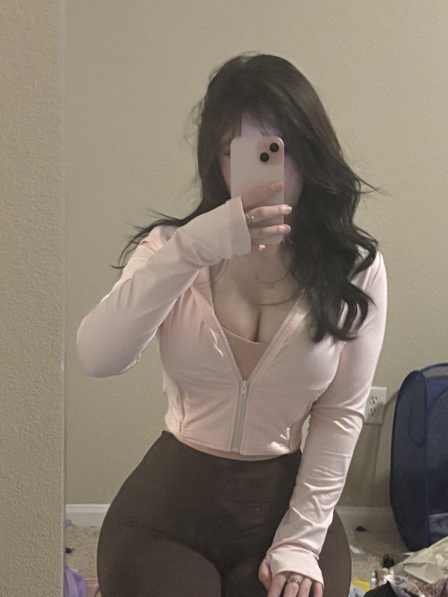 I thought pink and brown would be cute, it's not. Sorry