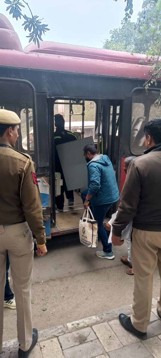 DM_NorthWest's tweet photo. Dispatching of polling parties in North West District! 🚎
We are ready to ensure smooth #DelhiAssemblyElection2025 🗳️ on 05 Feb 2025 🗓️
#DelhiDecides #VoteMatters #DoVote #NothingLikeVoting
@CeodelhiOffice @ECISVEEP https://t.co/dzjBQRt2aE