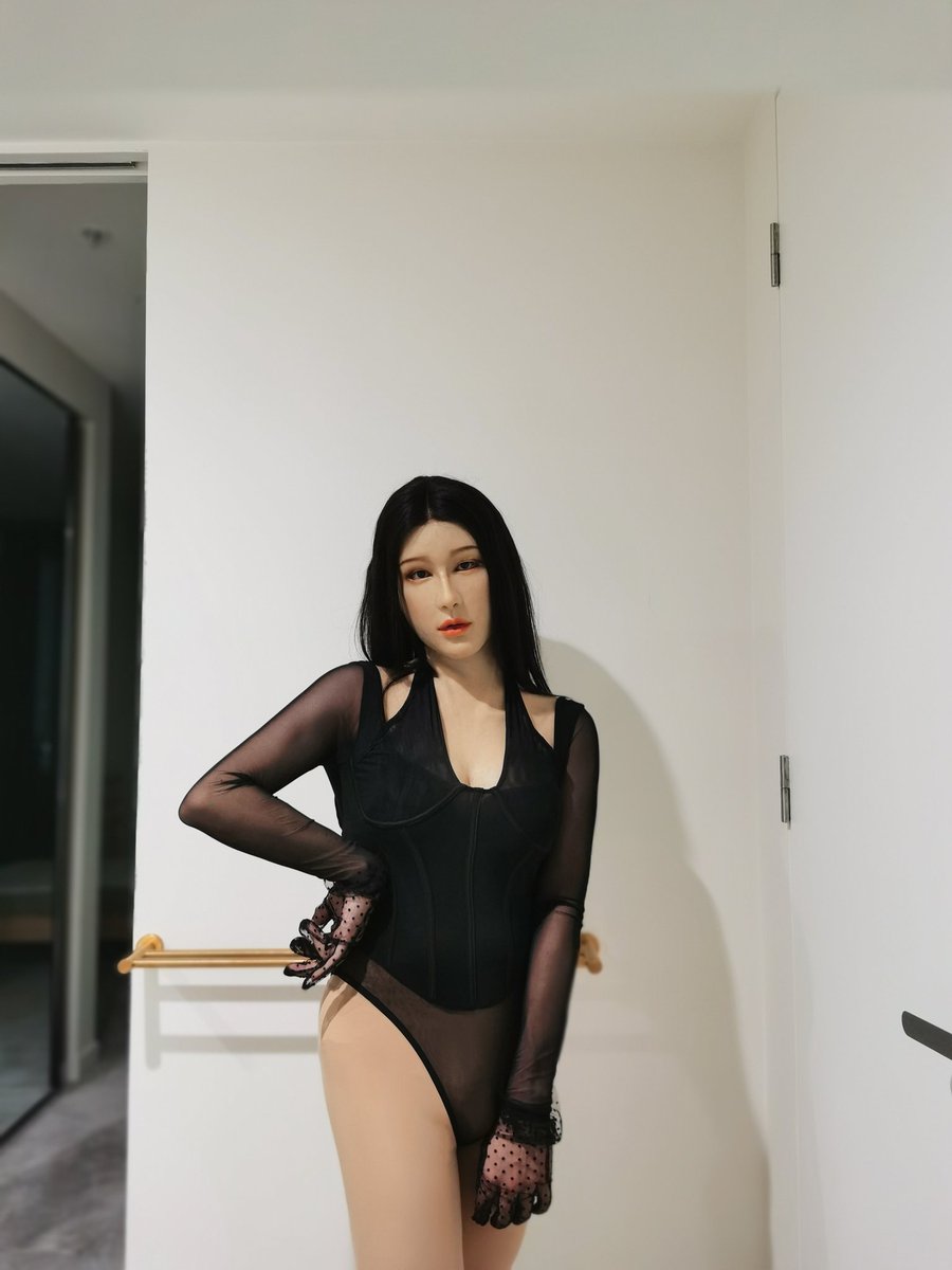 所以说我有没有女粉啊？没别的意思，怪好奇的👀
#crossdresser #伪娘 #femalemasker #femalemask #siliconemask #女装大佬 #女装子 #CD #cdts