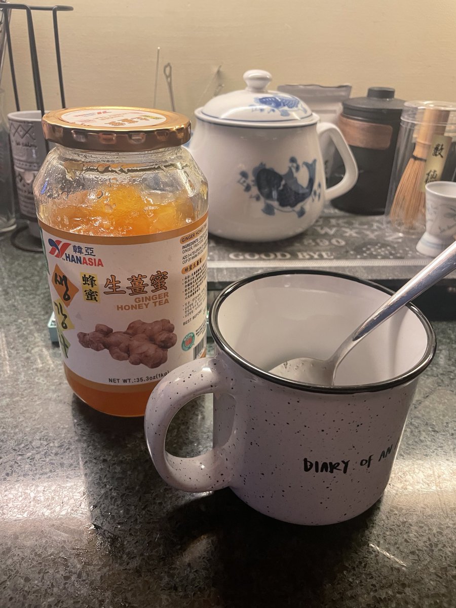I cant have you all thinking all Americans have no tea ability! my friend and I both love tea and drink it daily so we have now a large collection of teas and tea tools. today its still very cold so I'm enjoying some warm ginger honey tea. What's yours?