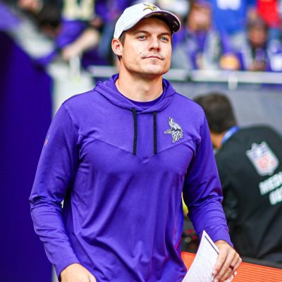 RealMFDawg's tweet photo. Coop… let’s get you back in triple crown form. I have just the man for the job https://t.co/87WPSnKnH6