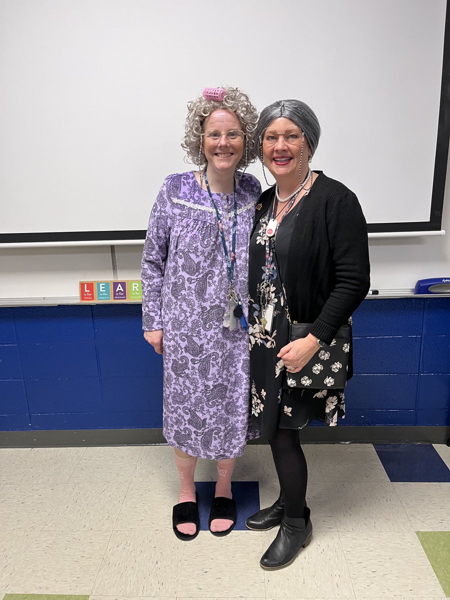 100 days of school in the books! And yet somehow we don’t look a day older. 😆 #100thdayofschool #100thday ⁦<a href="/OakRidgeNPD117/">Oak Ridge School</a>⁩