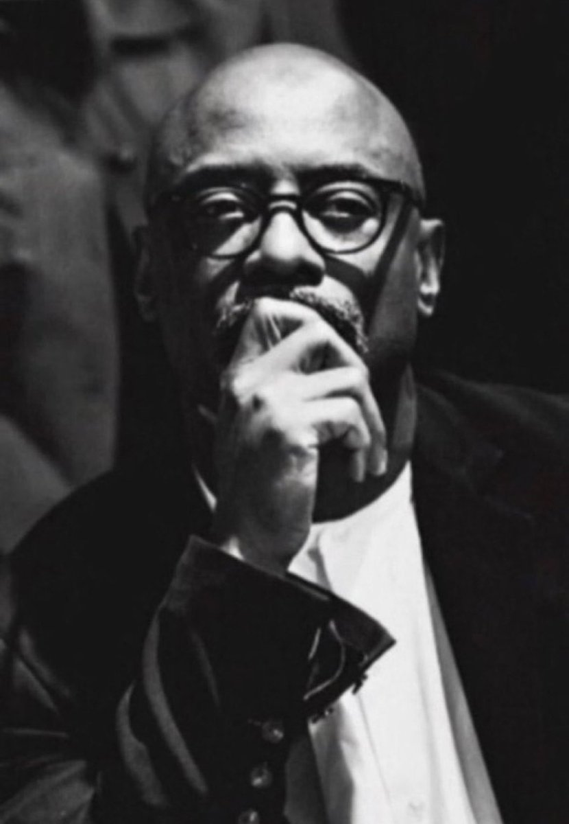 IWashington's tweet image. It appears that the whole world is bluffing except President Trump. #Truthdom