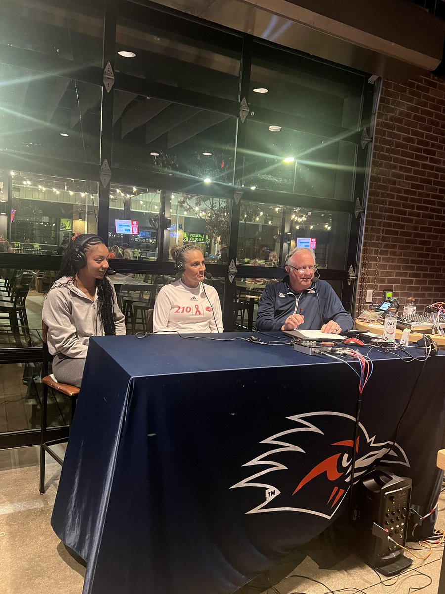 Claire Coggins (@cogginsaston) on Twitter photo <a href="/ChickenNPickle/">Chicken N Pickle®</a> for <a href="/CoachKarenA/">Karen Aston</a> ‘s radio show. So fun to see <a href="/sidneyyyloveee/">sidney love</a> talk about this season ❤️❤️❤️ <a href="/ChickenNPickle/">Chicken N Pickle®</a> for <a href="/CoachKarenA/">Karen Aston</a> ‘s radio show. So fun to see <a href="/sidneyyyloveee/">sidney love</a> talk about this season ❤️❤️❤️
