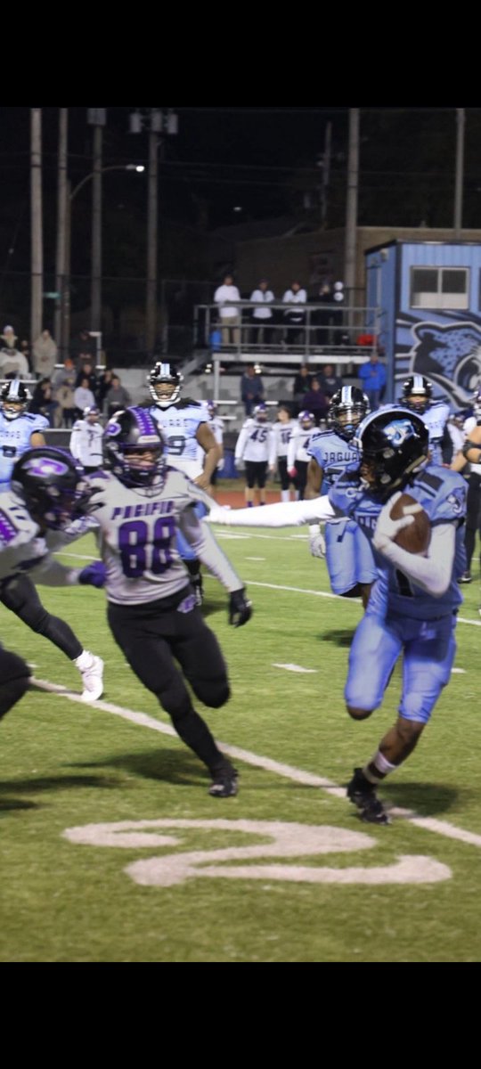 skrobinson67's tweet photo. I don't do showcases....
I AM the showcase....
Follow my journey to signing day: @iiamlucky7 
@GSTEMSPORTS 
@Phl https://t.co/dST86G17gP