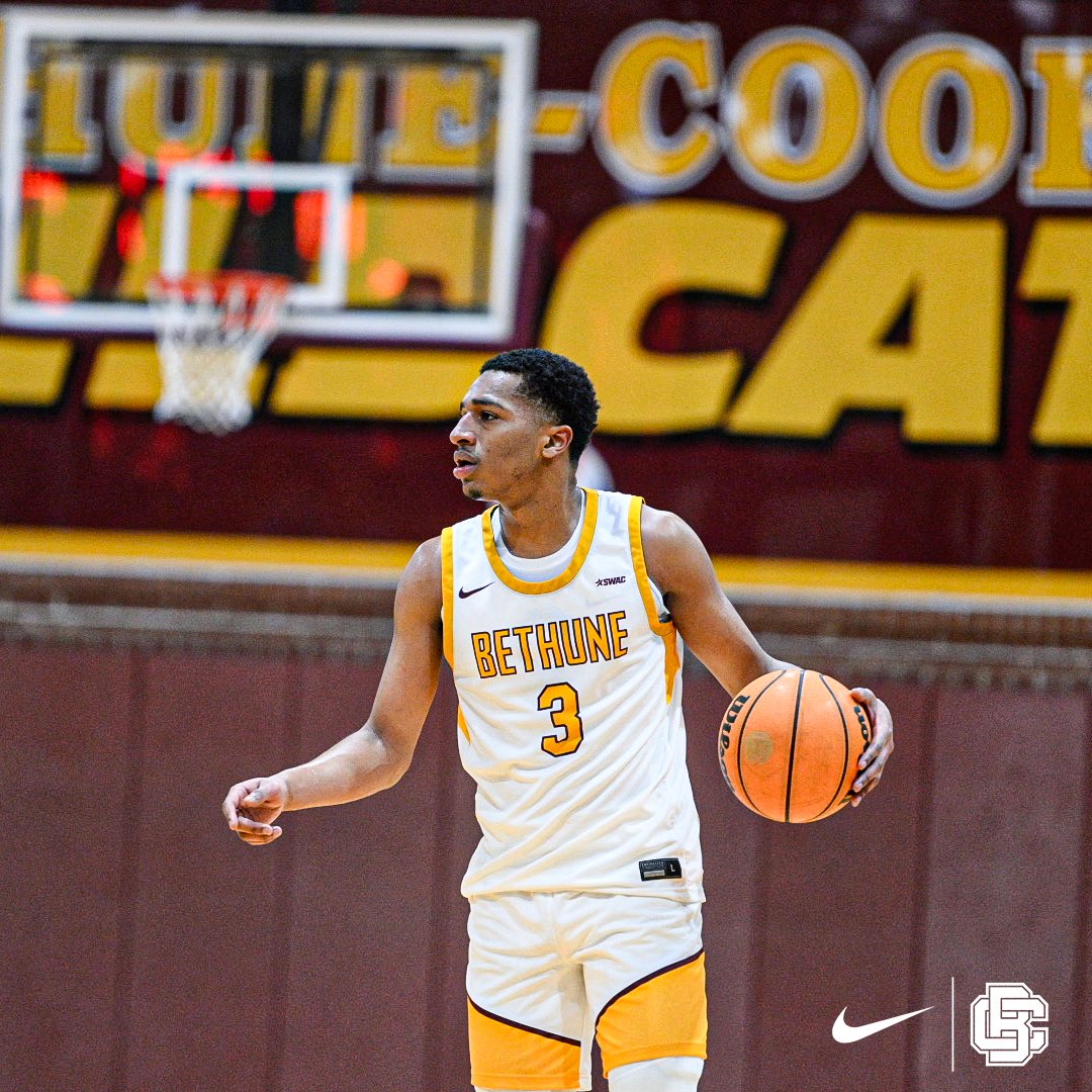 BCUhoops's tweet photo. 3:53 to play. Cats up by 8. LET’S GO! 😼

📺 https://t.co/e2isixLqwY
📊 https://t.co/XSKVPnSKL0

#𝙃𝙖𝙞𝙡𝙒𝙞𝙡𝙙𝙘𝙖𝙩𝙨 | #𝙋𝙧𝙚𝙮𝙏𝙤𝙜𝙚𝙩𝙝𝙚𝙧 https://t.co/J7ZqQHYWIa