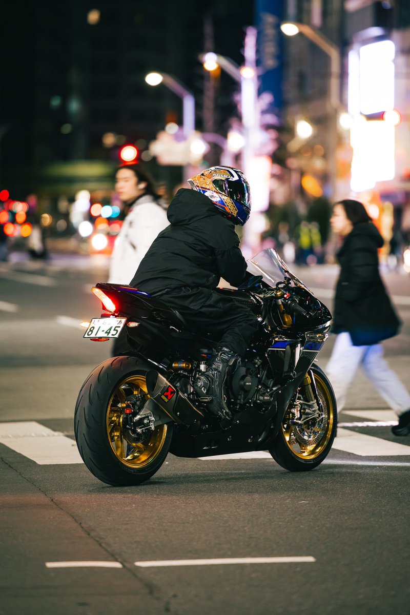 Manhtung6721's tweet photo. Yamaha R1M 🤯📸　#photo #photooftheday #photographer #BIKER #bikelife #MotoGP #MotoGP_jp #motogpで好きだったもの #motorcycle #Motorsport https://t.co/TPCZrt7JoU
