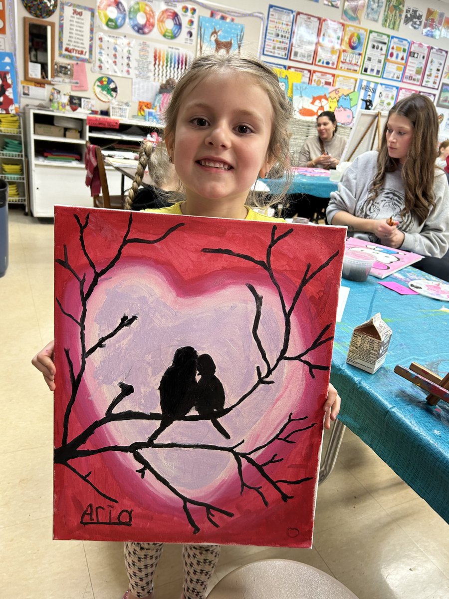 Another LOVEly Cookies-n-Canvas class last weekend! 💕 Fabulous work, Gryphons! 
Next class Saturday, Feb.15th at 6 PM! Info below.