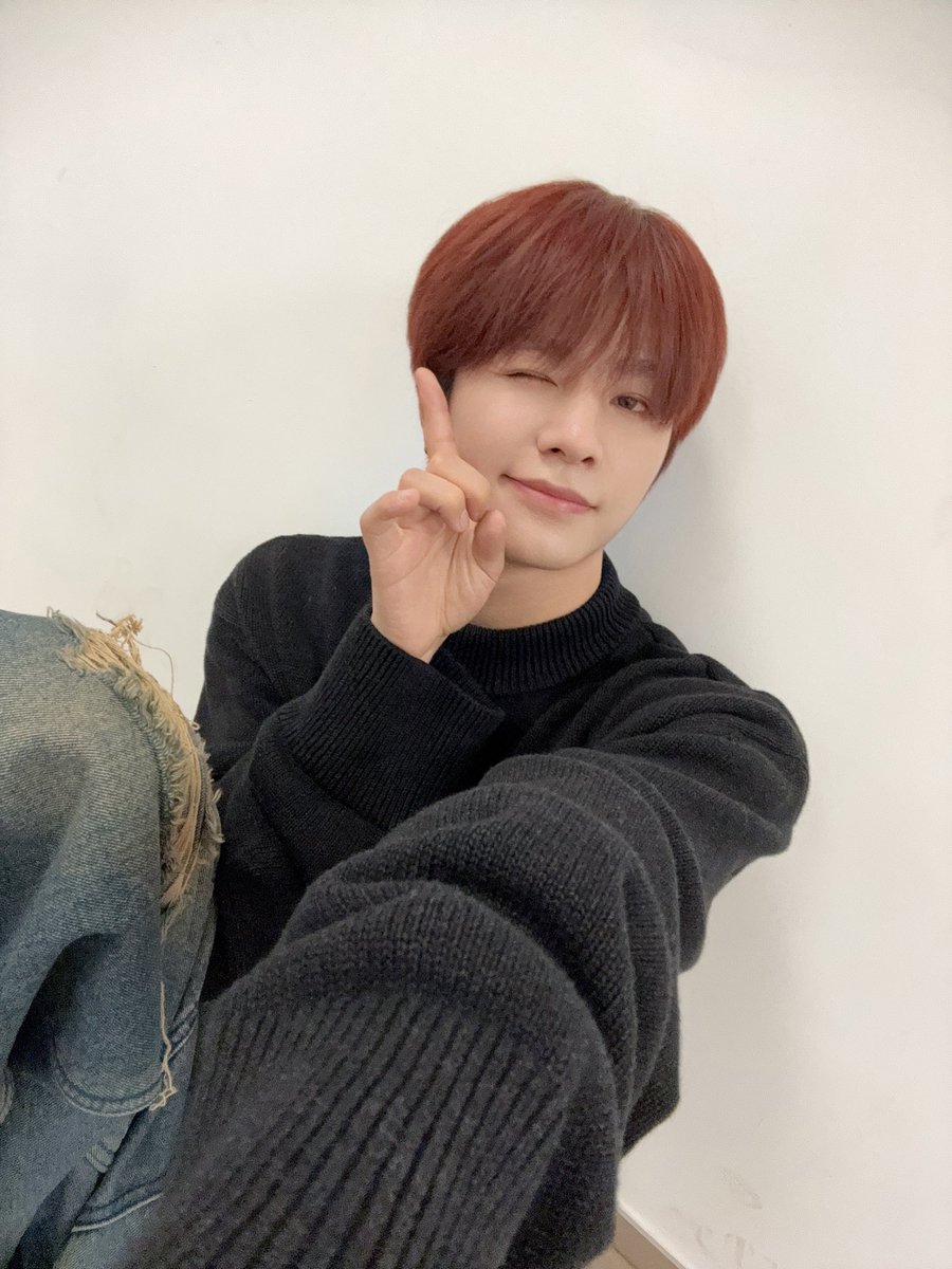 LEV_Official_'s tweet photo. Morning! LE’V time ☀️

#LEV #레비 #レビ
#Wangzihao #왕즈하오 #王子浩 #ズハオ https://t.co/0YJA1MFjP1