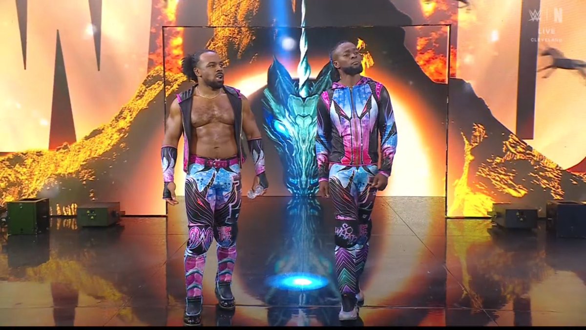 THE NEW DAY HAS ARRIVED ON RAW WITH A NEW THEME SONG AS THEY FACE LWO NEXT #WWEonNetflix